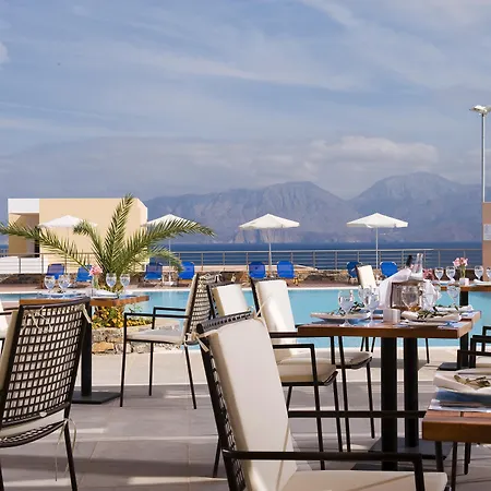 Feriested Miramare & 4*