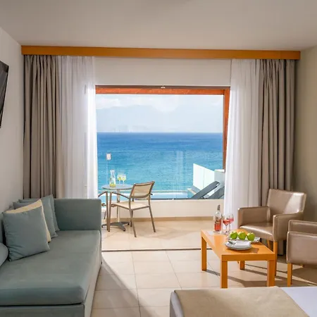 Miramare & Feriested 4*